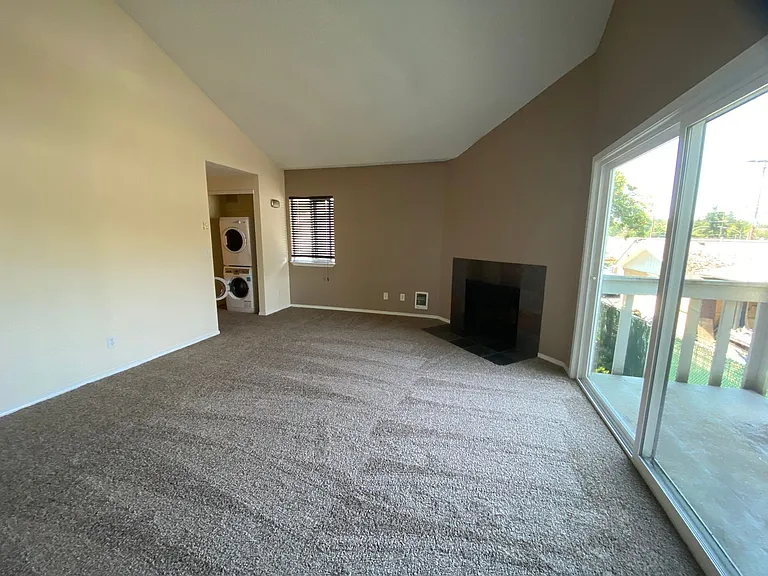 3538 Northwest Ave #20 — Photo 4