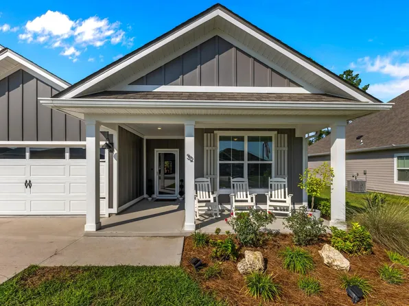 52 Springdale Dr, Crawfordville, FL 32327