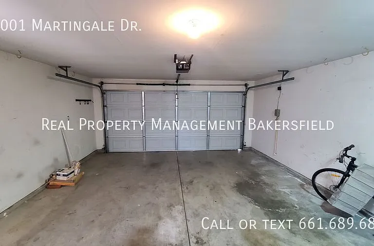 11001 Martingale Dr — Photo 11