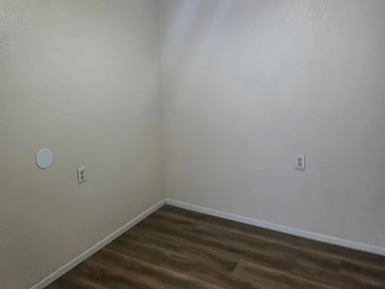 Douglas Apartments - 400 Judy Street - Heart of Branson — Photo 6