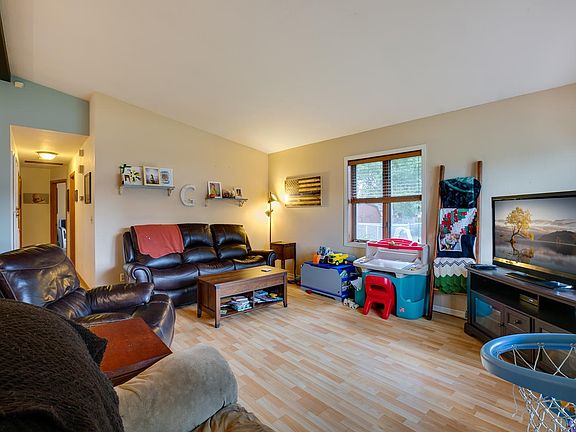 2139 Riviera Dr Mount Pleasant-large-010