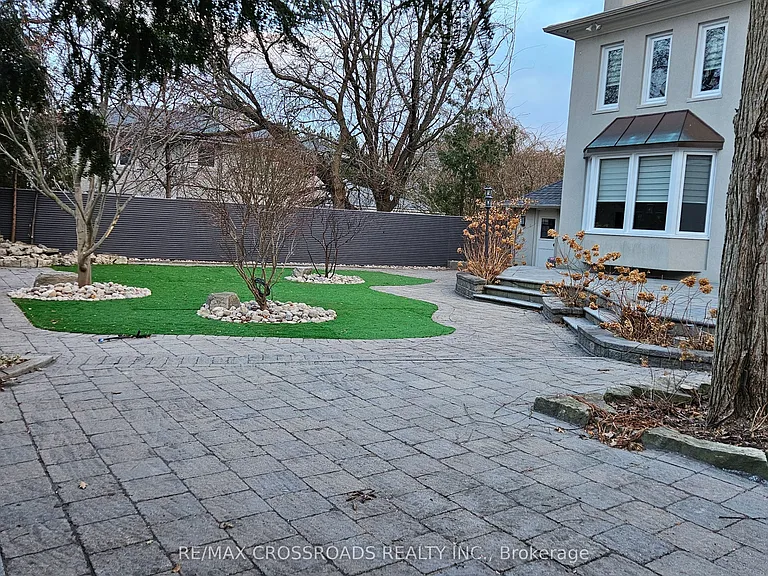 200 The Bridle Path — Photo 18