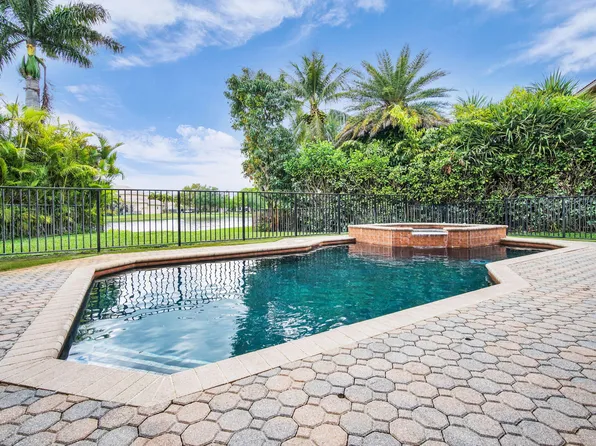 9192 Pineville Drive, Wellington, FL 33467