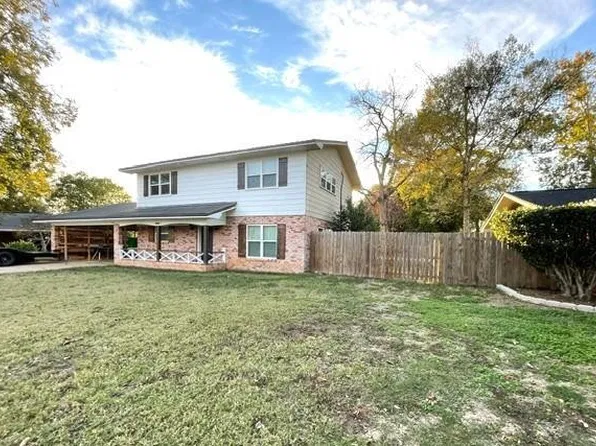 1002 Harling Ln, Natchitoches, LA 71457