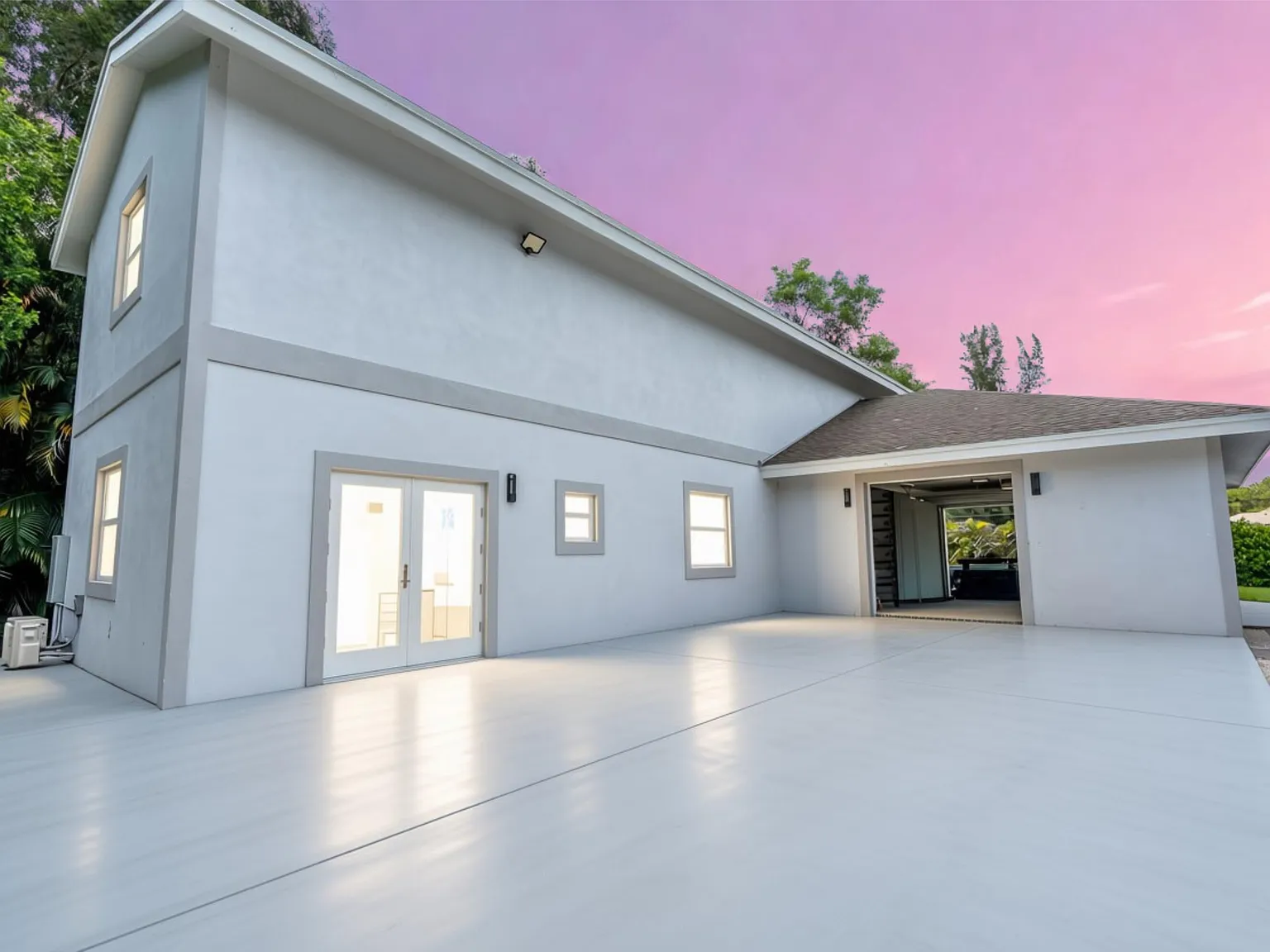 5 bed, 4.5 bath, 3600 sqft, $7,400 — Photo 2