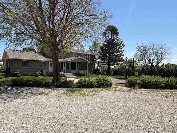 4th image of 2811 Jackson Ave