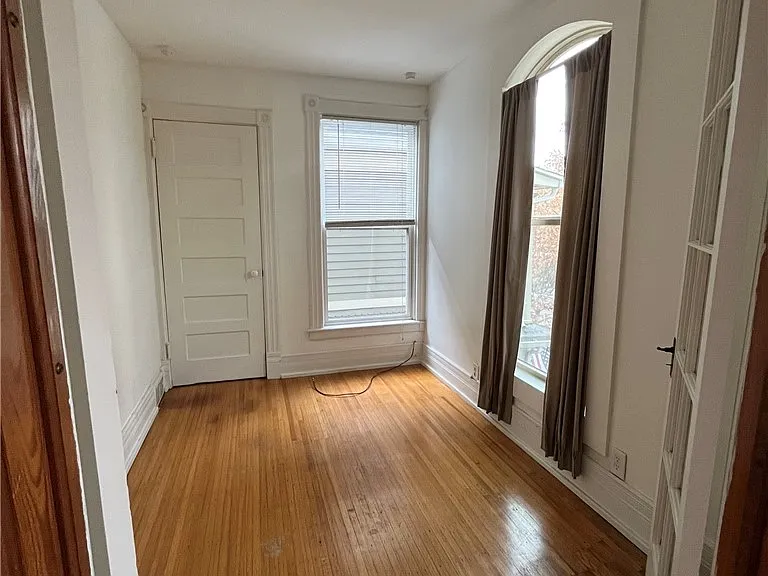 575 Auburn Ave — Photo 14