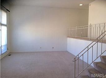 5th image of 852 Townhouse Ln