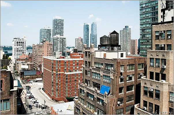 Sold by Bank Neary | media 7