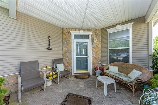 2nd image of 24 Pelican Ln