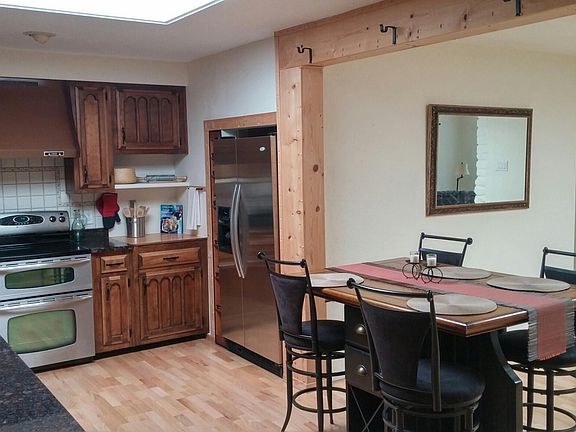 3rd image of 808 Brillantes Arenas St