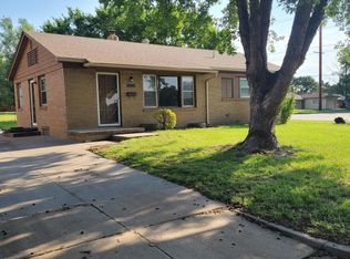 7920 E Watson St, Wichita, KS 67207