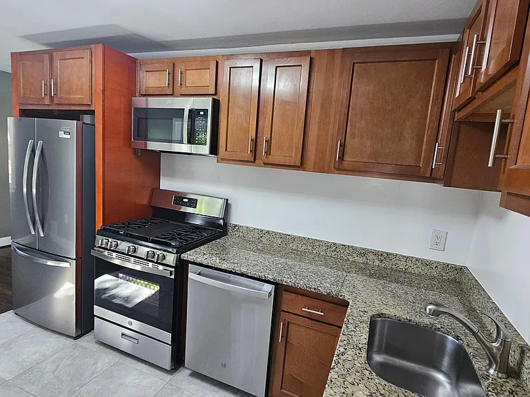 8905 Bold St — Photo 2