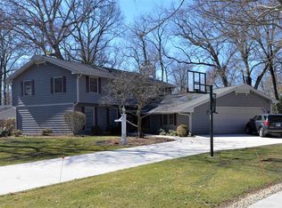 54499 Whispering Oak Dr, Mishawaka, IN