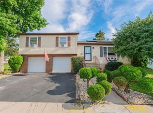 494 Broad St, Pen Argyl, PA 18072