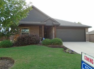 524 Birch St, Crowley, TX 76036