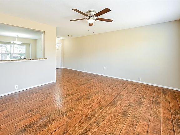3rd image of 3422 Dartmouth Field Ln