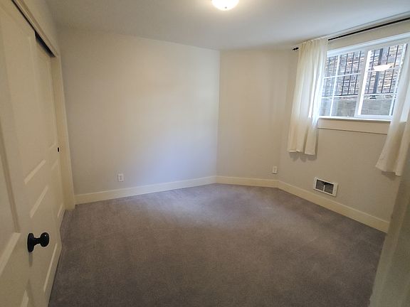 5th image of 1021 Taylor Ave N APT 3
