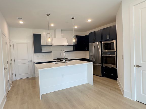 4th image of 4860 Bauhaus Sq #4860