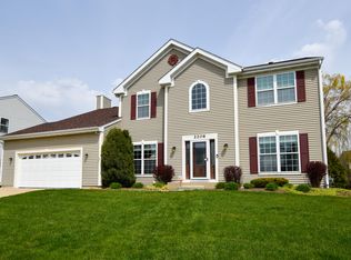 2206 Shoshoni St, Grafton, WI 53024