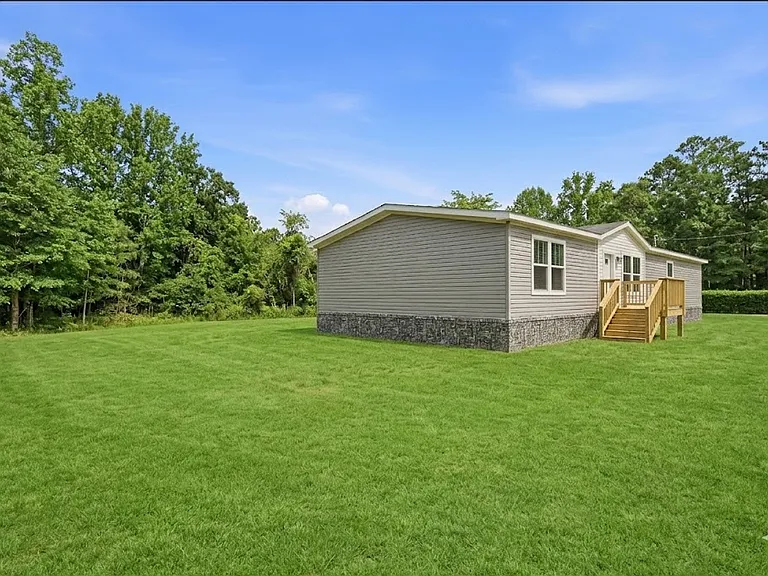 51 Drummond Dr SW — Photo 8