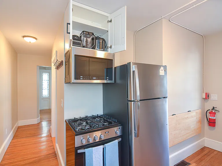 177 Albert Ave #181 — Photo 15