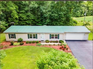 562 S Maysville Rd, Transfer, PA 16154