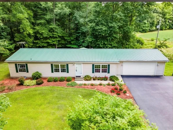 562 S Maysville Rd, Transfer, PA 16154