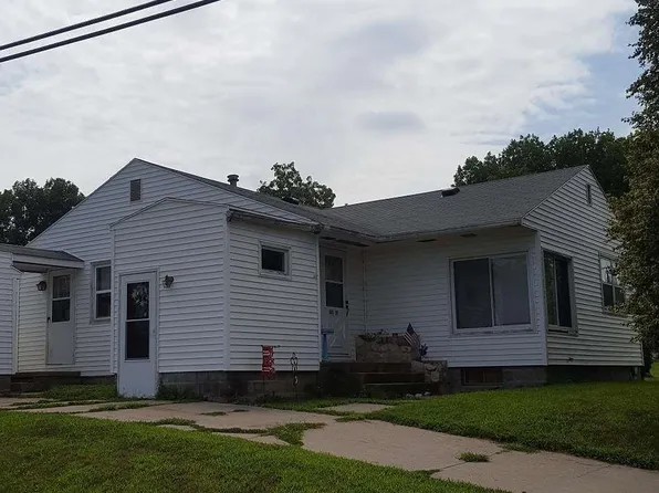 1015 20th St, Auburn, NE 68305