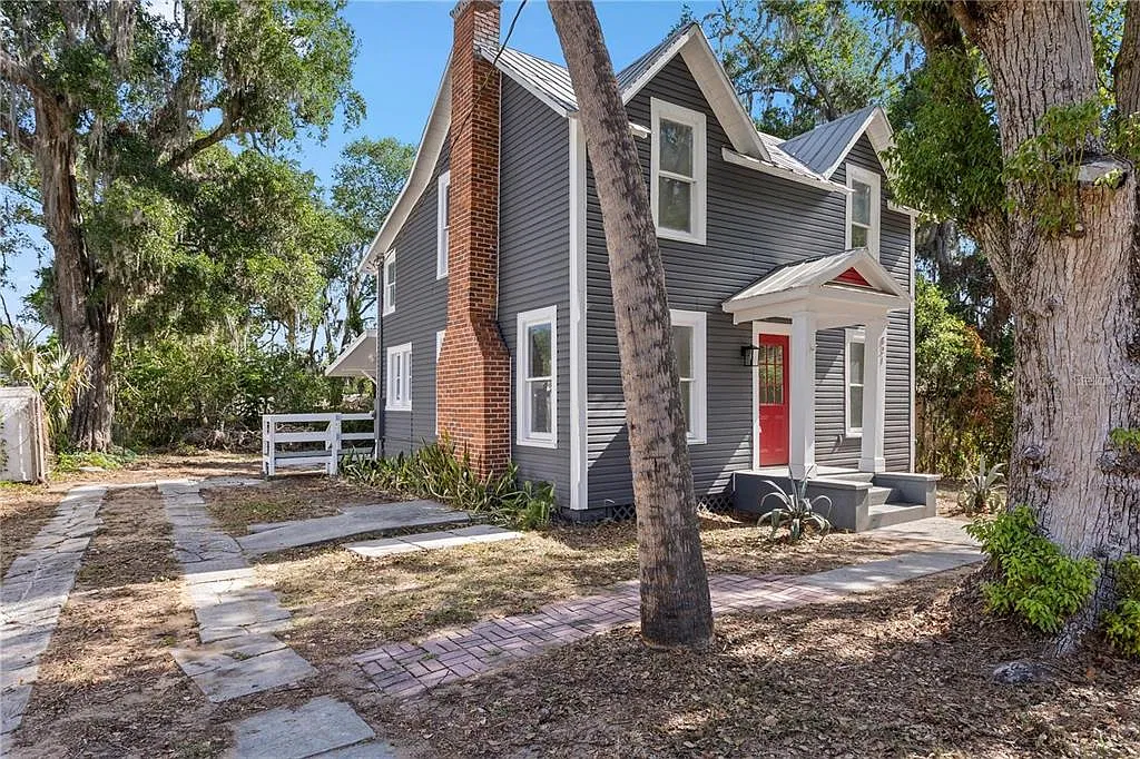 4 bed, 2.0 bath, 1482 sqft, $1,995 — Photo 2