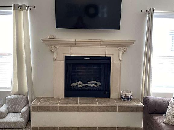 5th image of 1835 Hays Dr