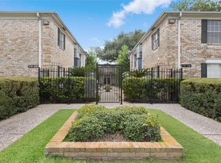 7900 Westheimer Rd APT 226, Houston, TX 77063