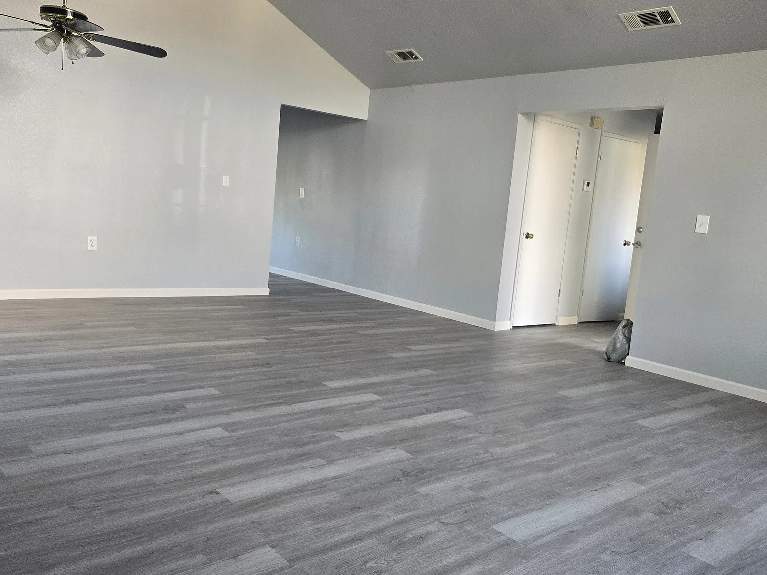 2 bed, 1233 sqft, $2,000 — Photo 3