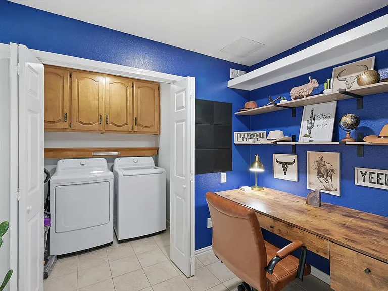 328 Shawnee Trl — Photo 27