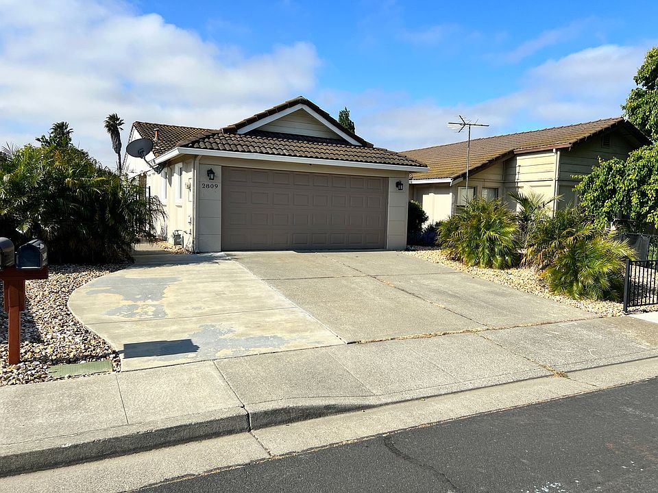 1st image of 2809 Shasta Dr