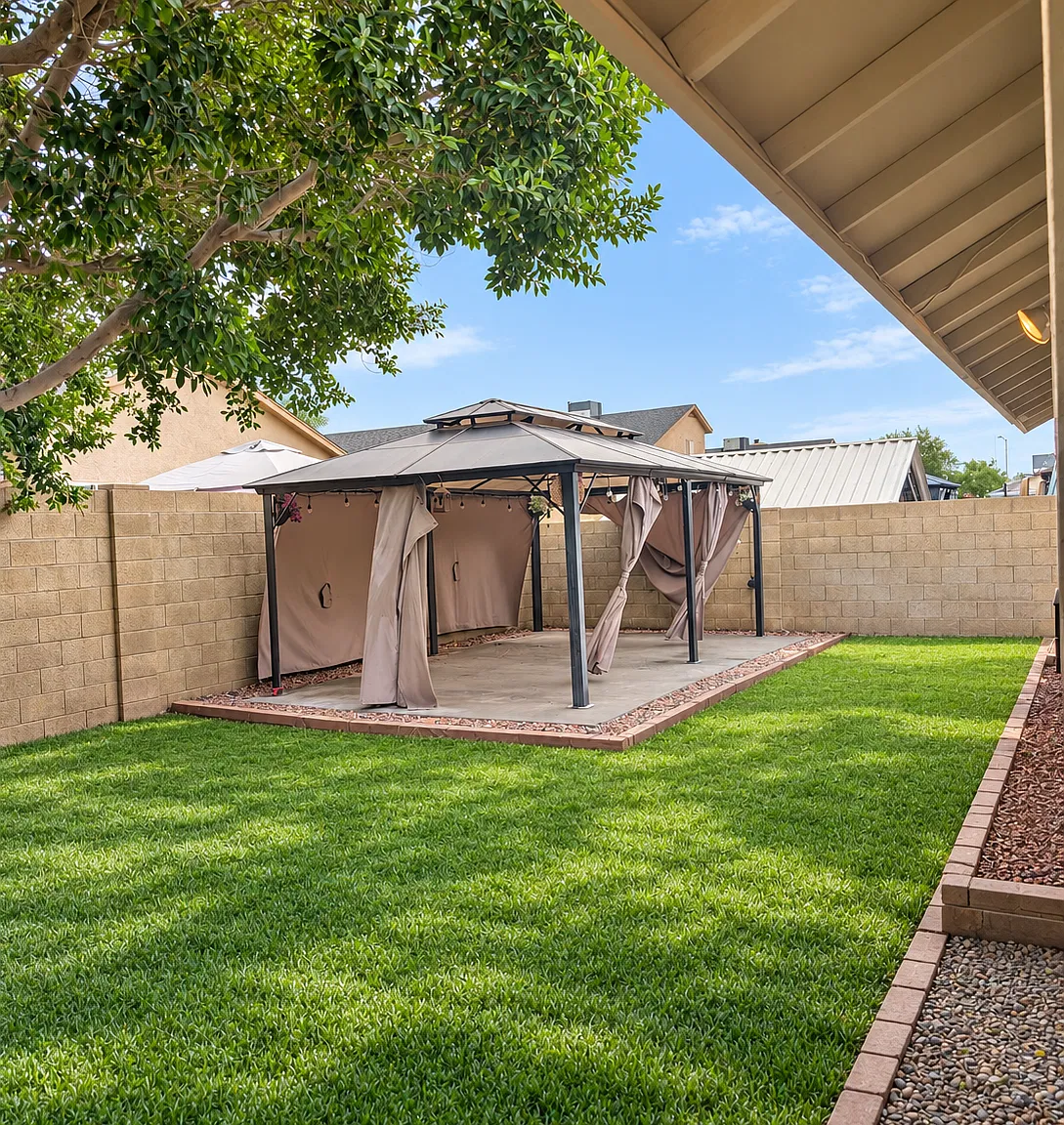 4 bed, 1926 sqft, $2,350 — Photo 3