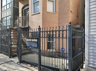 2858 W Lyndale St, Chicago, IL 60647