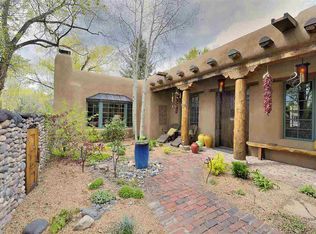 340 Gormley Ln, Santa Fe, NM 87501