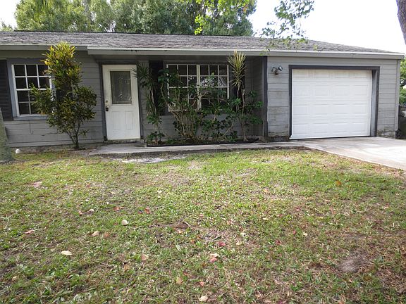 3rd image of 3165 SE East Blackwell Drive