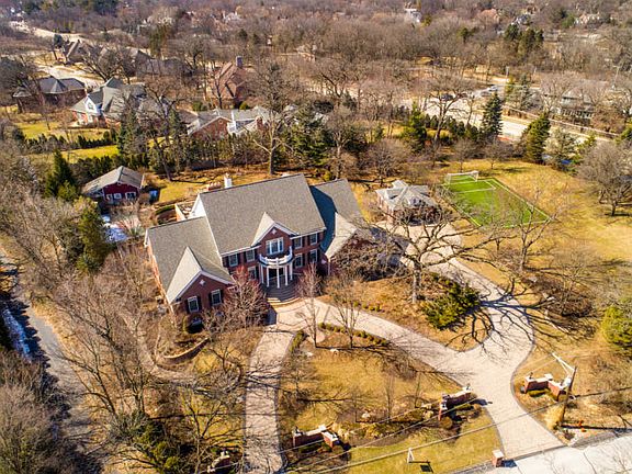 4th image of 1223 Oxford Ln