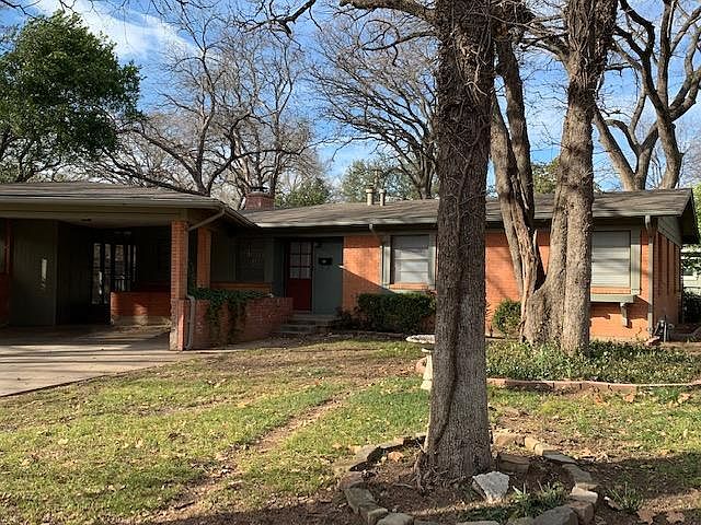 1st image of 1213 W Lilly Ln
