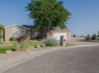 190 Viewridge Ct, Bennett, CO 80102