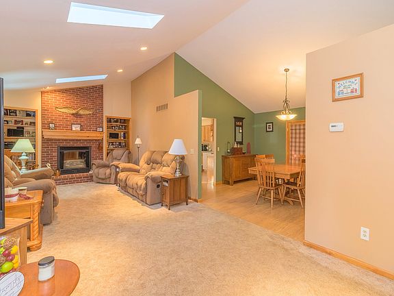 4th image of 116 Chelsea Dr