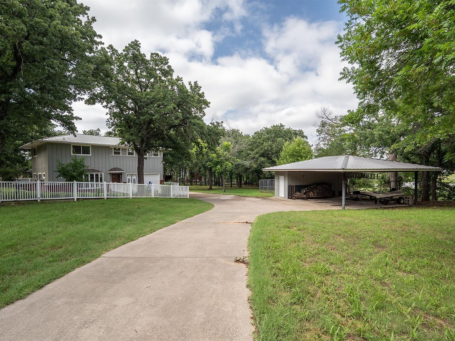 1933 Hickory Hill Rd, Argyle, TX 76226 | Zillow