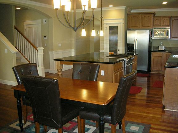 3rd image of 6107 Ashbourne Ln SE