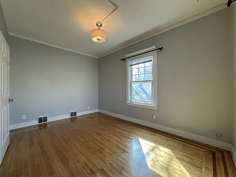 4061 Vernon Ave S — Photo 14