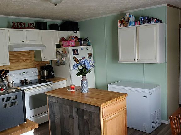 3rd image of 217 Fiji Palm Ln #126