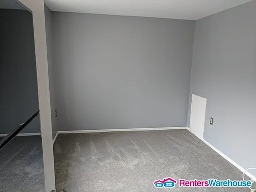 10732 Lester St — Photo 12