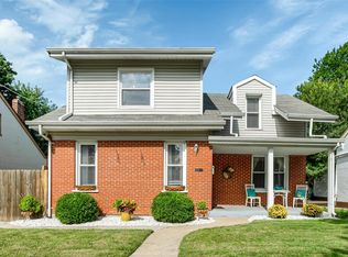 1009 N Benton Ave, Saint Charles, MO 63301