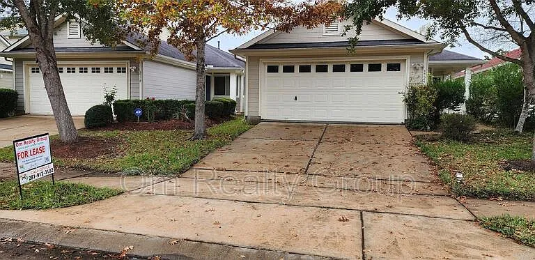5723 Iron Horse — Photo 1